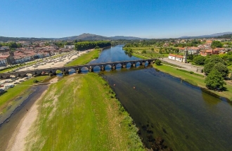 Ponte de Lima referenced in the prestigious English newspapers The Guardian and the Daily Mail